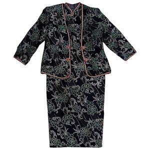 Vintage Black and Green Cheongsam Dress/Jacket Set (US Women's Size Large)